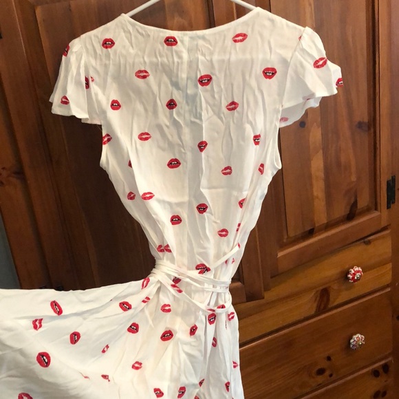 Forever 21 wrap dress—brand new! - Picture 3 of 4